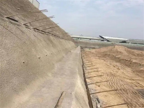 安龙河道边坡加固
